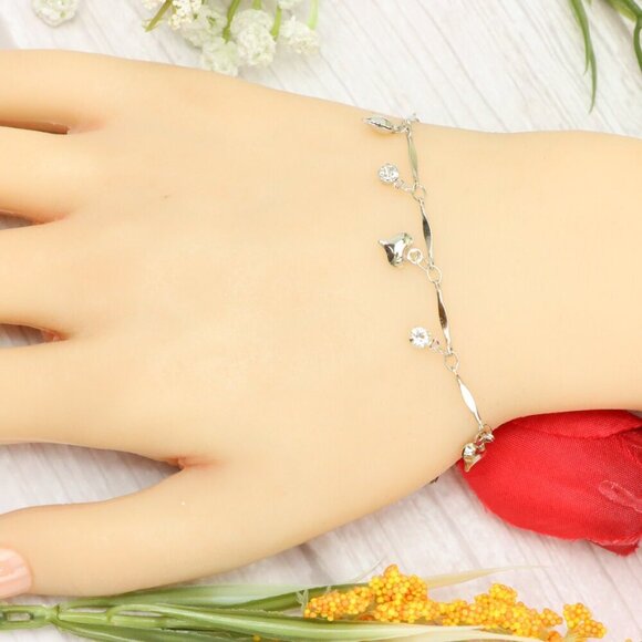 "Trendy Handmade Bracelet – A Thoughtful Gift for Girls & Women | UNVRC1134 - Picture 7 of 10